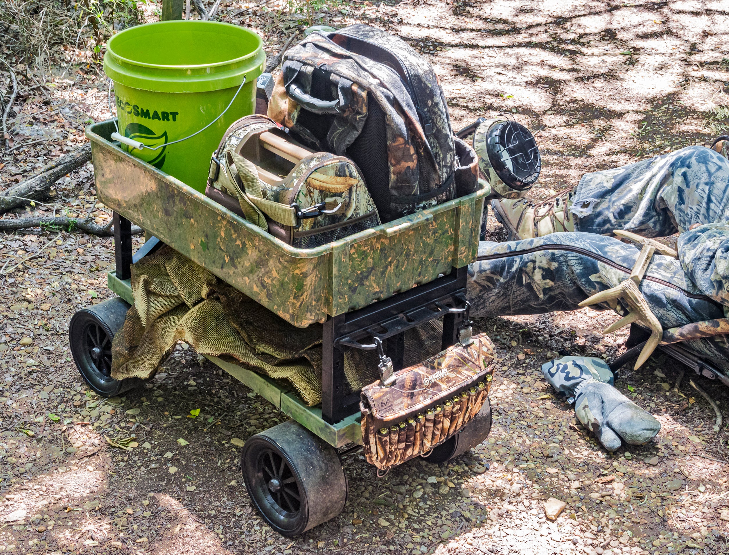 camouflage-hunters-wagon-heavy-duty-outdoors-field-cart-usa-made